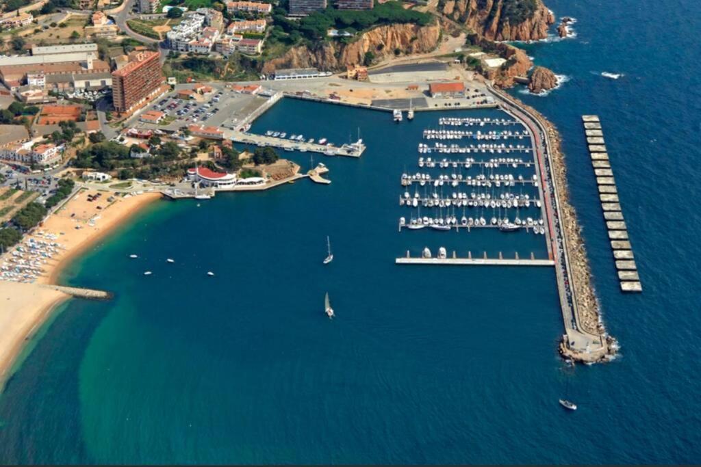 Nuevo Apartamento Moderno Elisa - A 80 Metros De La Playa Para 5 Personas Sant Feliu de Guíxols Exterior photo