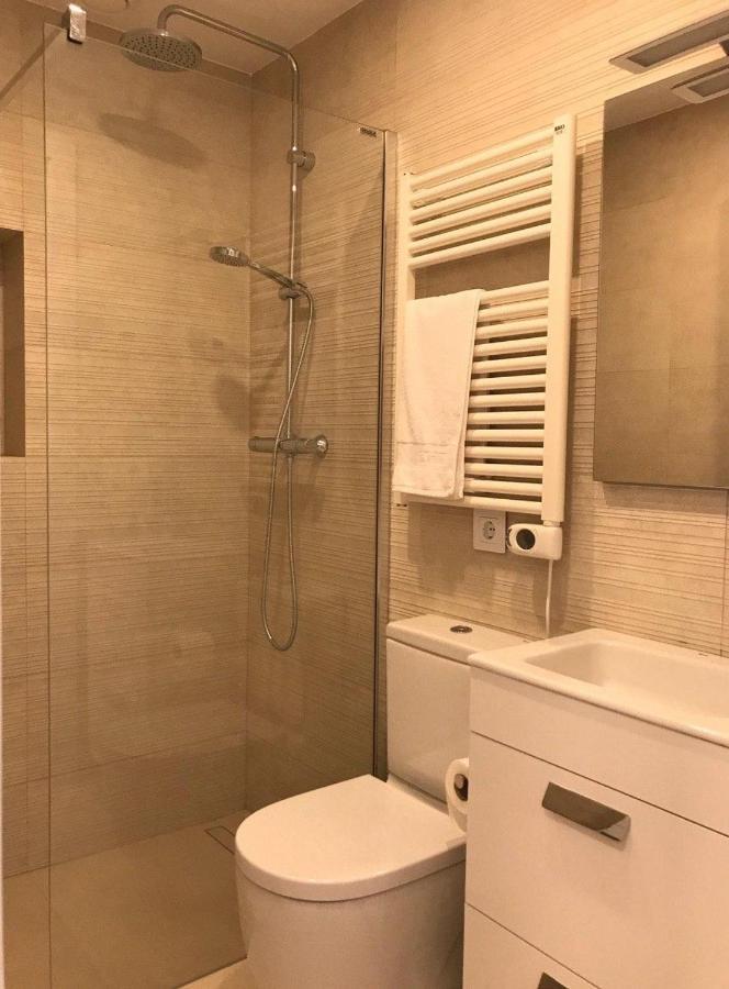 Nuevo Apartamento Moderno Elisa - A 80 Metros De La Playa Para 5 Personas Sant Feliu de Guíxols Exterior photo